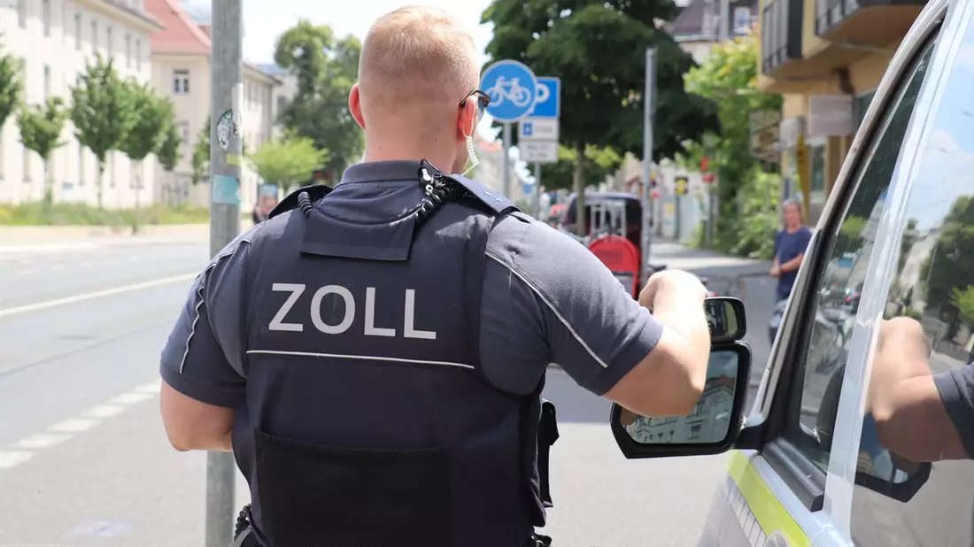 HZA-DD: Hauptzollamt Dresden: Bilanz der Finanzkontrolle Schwarzarbeit 2025/ Über 3.500 Strafverfahren eingeleitet - Bild: presseportal.de