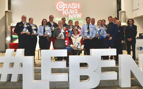 POL-EU: 100. Crash Kurs NRW-Veranstaltung - Foto: presseportal.de