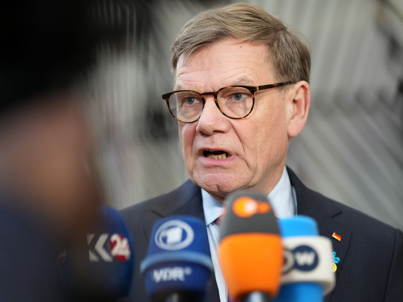 Hofft darauf, dass Ungarn seine Blockade schnell aufhebt: Deutschlands Außenminister Johann Wadephul. - Foto: Virginia Mayo/AP/dpa