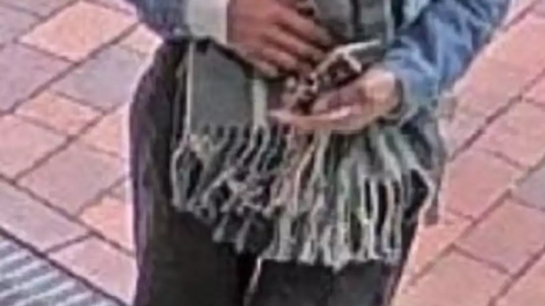 POL-EL: Emlichheim - Öffentlichkeitsfahndung nach Computerbetrug - Wer kennt diese Person? - Bild: presseportal.de