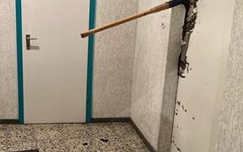 POL-MK: Einbrecher mit großer Axt - Polizei fragt - Foto: presseportal.de