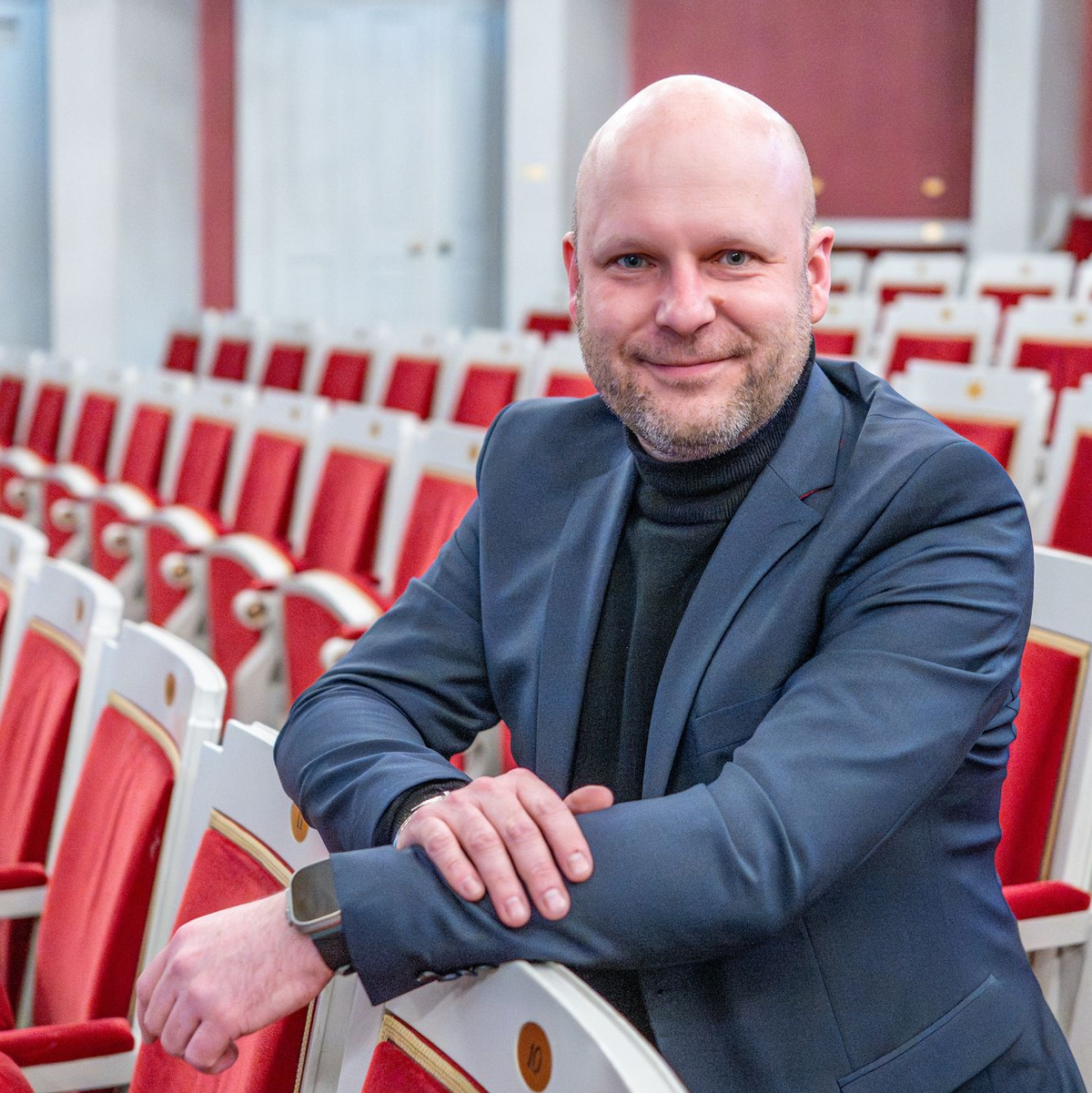 Bei der Gestaltung des Spielplans bescheinigte die Jury dem Regensburger Intendanten Sebastian Ritschel Mut und Innovationskraft. - Foto: Armin Weigel/dpa