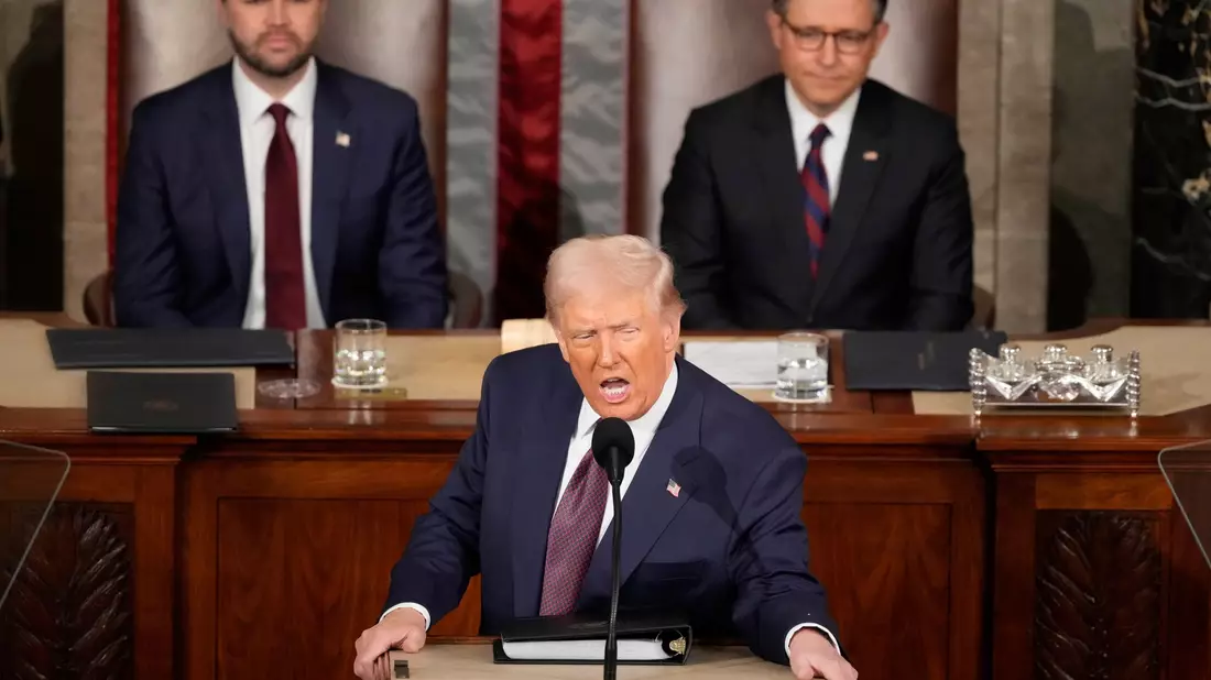 Was wird bei Trumps State of the Union zur Sprache kommen? (Archivfoto) - Bild: Ben Curtis/AP/dpa