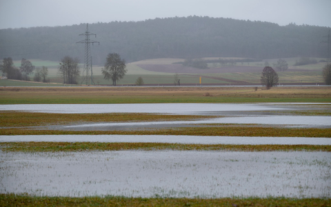 Vor allem in Bayern kann es zu Überschwemmungen kommen. - Foto: Daniel Vogl/dpa