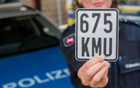 POL-HK: Heidekreis: Neues Versicherungsjahr für Fahrzeuge mit Versicherungskennzeichen - Foto: presseportal.de
