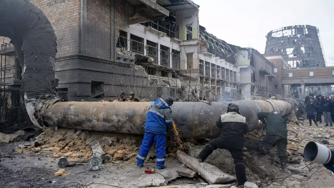 Die EU will die Ukraine beim Wiederaufbau von Infrastruktur unterstützen. (Archivbild) - Bild: -/Kyodo/dpa