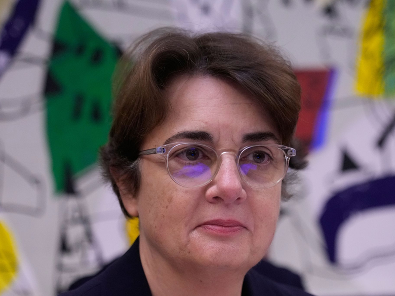 Die Museumsdirektorin Laurence des Cars reichte ihren Rücktritt ein. (Archivbild) - Foto: Michel Euler/AP/dpa