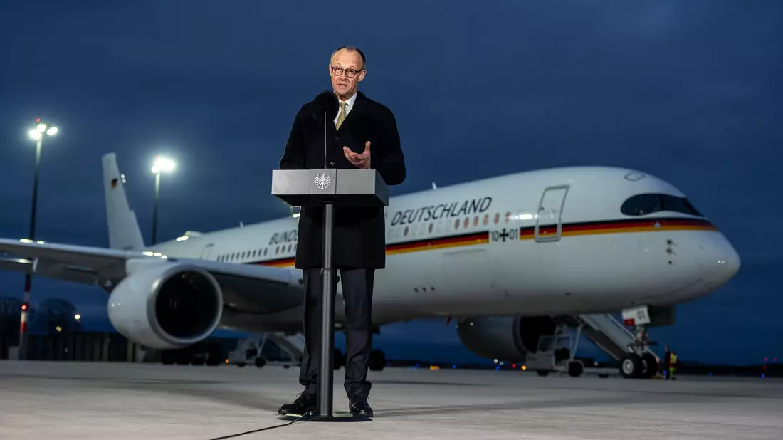 Mit Staatspräsident Xi Jinping will Merz vor allem über die wirtschaftliche Zusammenarbeit und sicherheitspolitische Themen wie den Ukraine-Krieg sprechen.  - Bild: Michael Kappeler/dpa