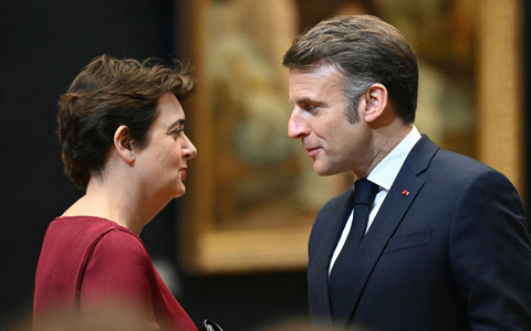 Macron nahm den Rücktritt von Des Cars an. (Archivbild) - Foto: Bertrand Guay/POOL AFP/AP/dpa