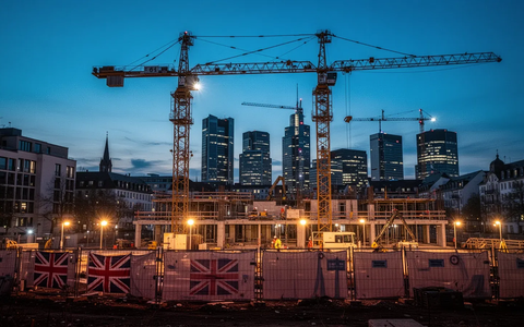 IG BAU und Betriebsräte fordern sozialen Wohnungsbau in Frankfurt - Foto: über boerse-global.de