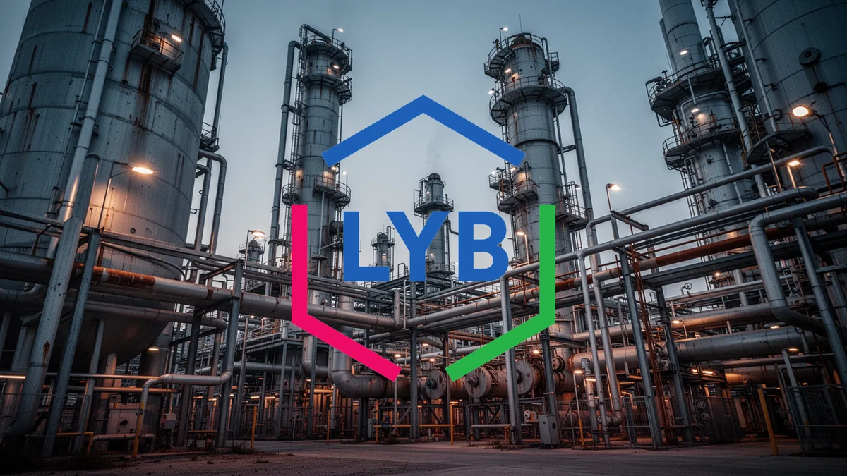 LyondellBasell Aktie: Drastischer Sparkurs - Foto: über boerse-global.de