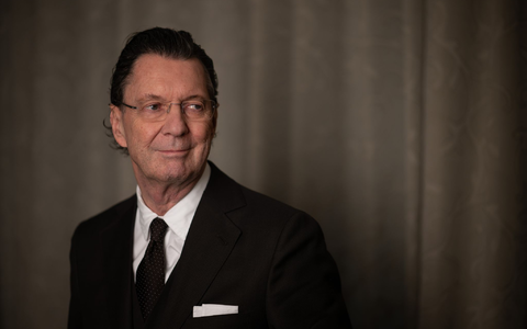 Propagiert eine bestimmte Form von Eitelkeit: Martin Suter (Archivbild) - Foto: Sebastian Gollnow/dpa