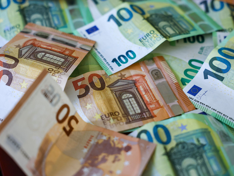 Der Staat hat im vergangenen Jahr erneut deutlich mehr Geld ausgegeben, als er eingenommen hat. (Symbolbild) - Foto: Jan Woitas/dpa