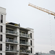 Wenig Wohnraum, hohe Mieten: Beim stockenden Wohnungsbau ist Besserung in Sicht (Archivbild) - Foto: Michael Brandt/dpa