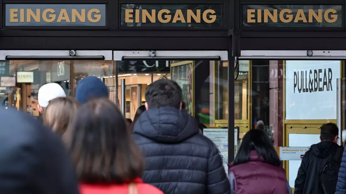 Der private Konsum war im vierten Quartal 2025 einer der Wachstumstreiber. - Bild: Elisa Schu/dpa