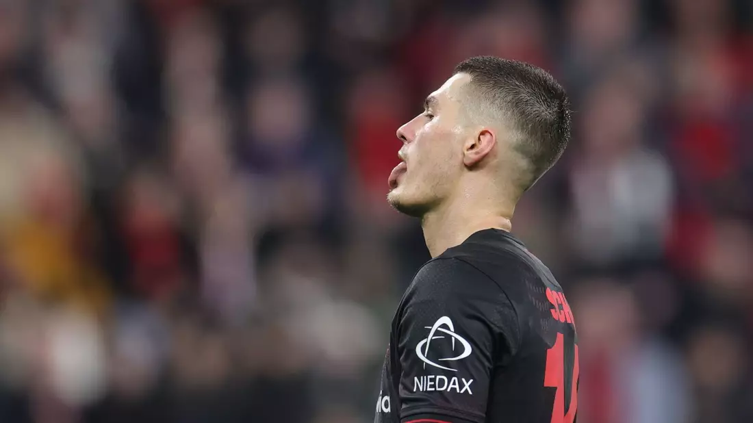 Leverkusens Patrik Schick in der Partie gegen Olympiakos Piräus.  - Bild: Rolf Vennenbernd/dpa