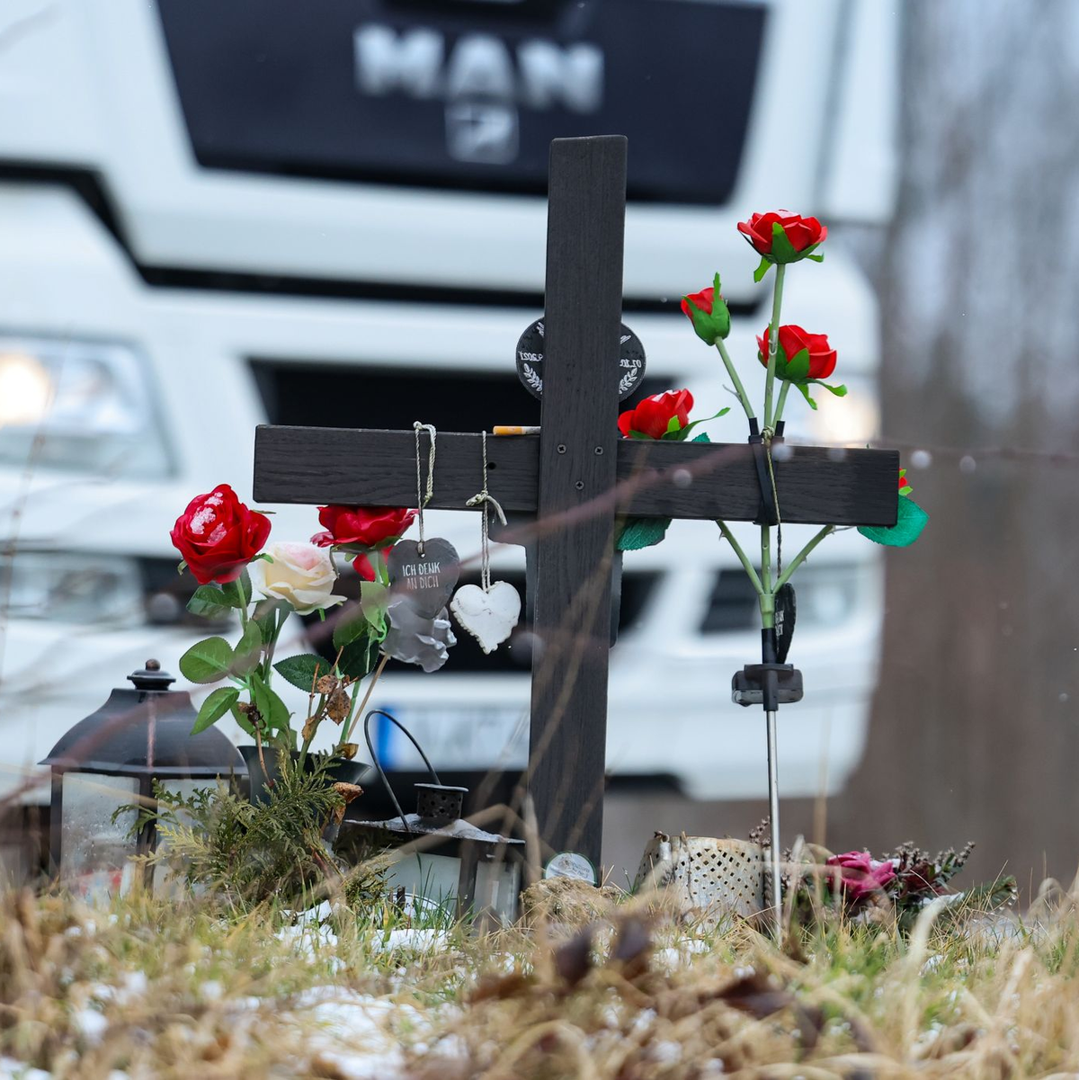 2.814 Menschen starben im letzten Jahr auf Deutschlands Straßen. (Symbolbild) - Foto: Jan Woitas/dpa