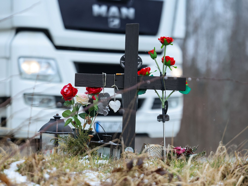 2.814 Menschen starben im letzten Jahr auf Deutschlands Straßen. (Symbolbild) - Foto: Jan Woitas/dpa