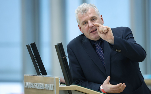 In der Diskussion um Interessenkonflikte bei Anstellungen in der Politik gerät auch der Fraktionschef der CDU in Sachsen-Anhalt, Guido Heuer, in den Fokus. (Archivbild) - Foto: Ronny Hartmann/dpa