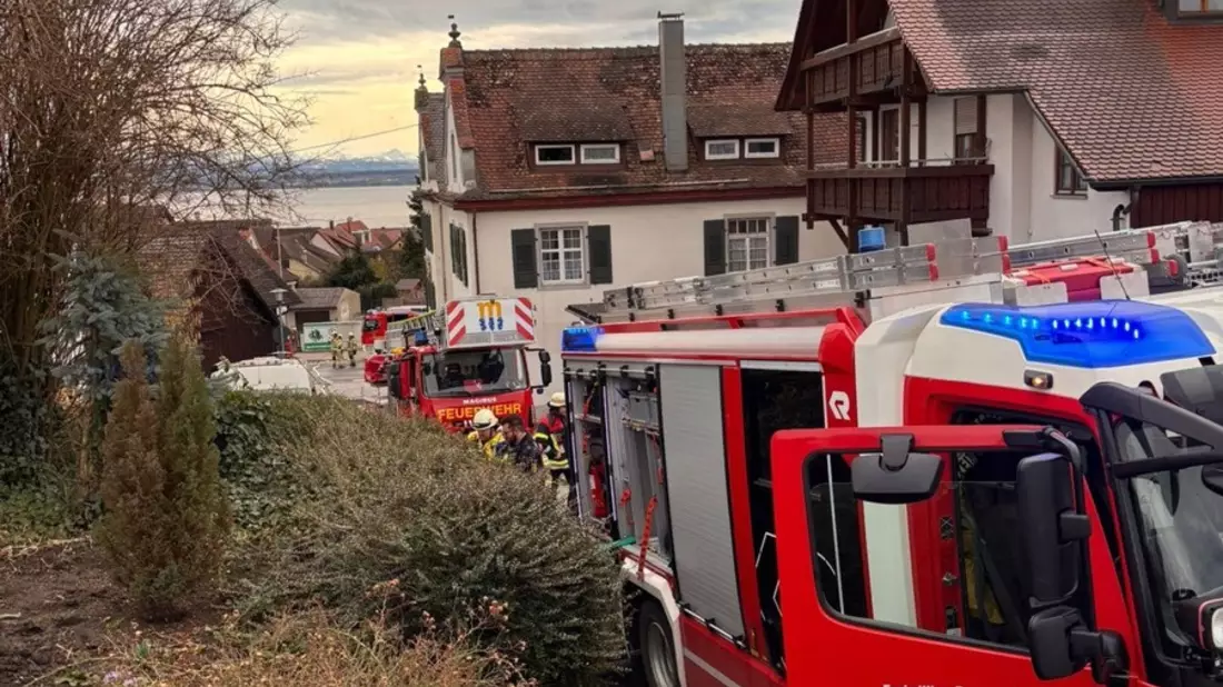 KFV Bodenseekreis: Schuppen im Vollbrand am Funkensonntag - Bild: presseportal.de