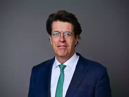 Schaeffler will künftig verstärkt Teile für humanoide Roboter fertigen. - Foto: Sebastian Christoph Gollnow/dpa