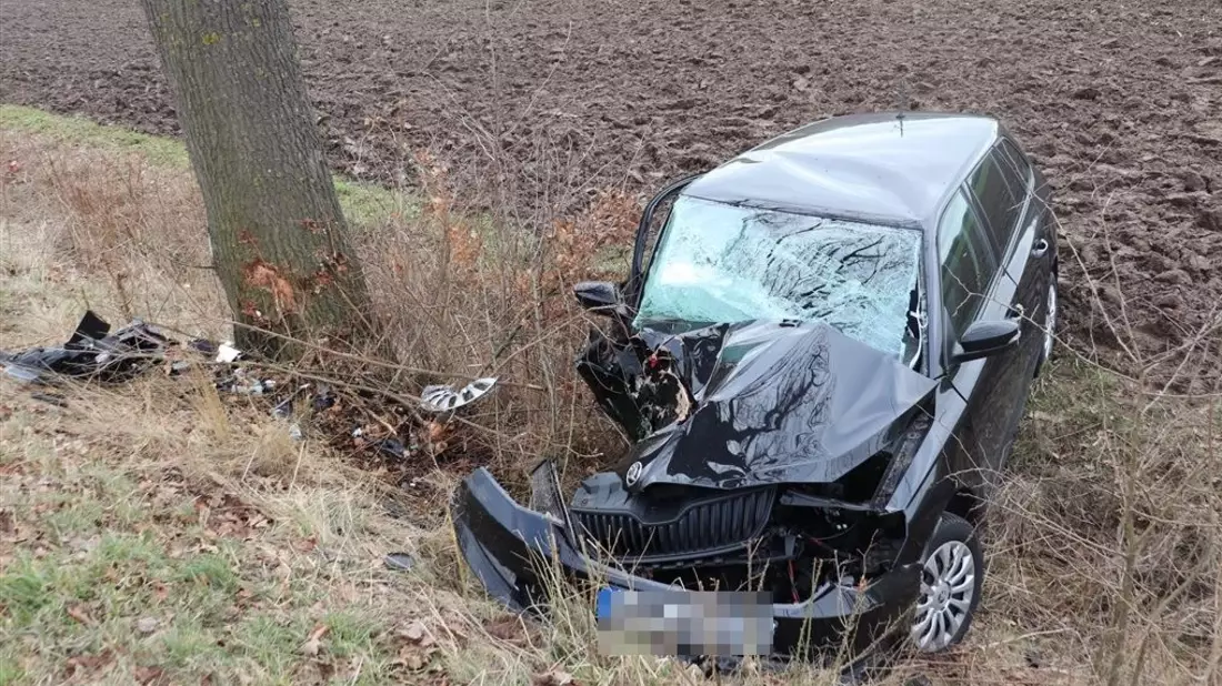 POL-HX: 20-jähriger bei Unfall schwer verletzt - Bild: presseportal.de