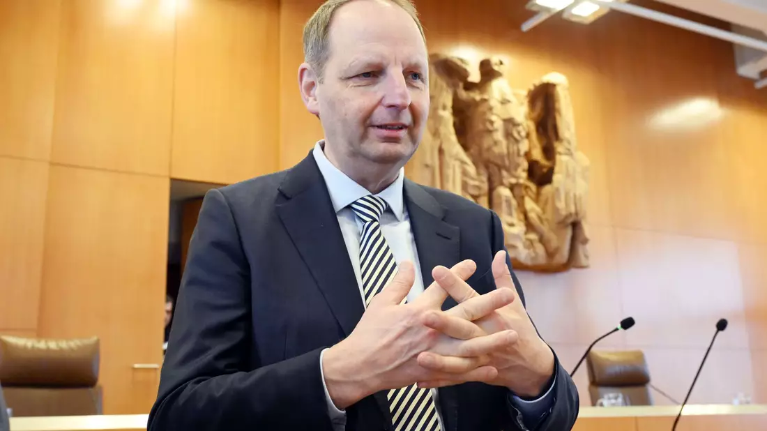 Der ehemalige Abgeordnete Thomas Heilmann hatte in Karlsruhe geklagt. - Bild: Uli Deck/dpa