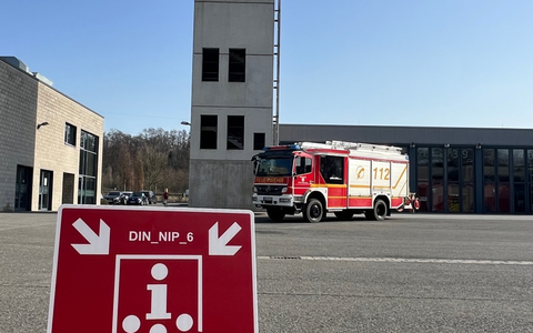 FW Dinslaken: Evaluierung der Notfallinformationspunkte der Stadt Dinslaken - Foto: presseportal.de