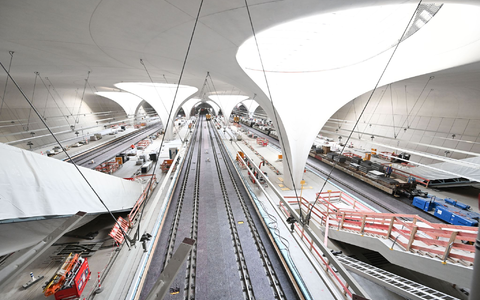Bis hier die ersten Züge abfahren, dürfte es noch etwas dauern. (Archivbild) - Foto: Bernd Weißbrod/dpa