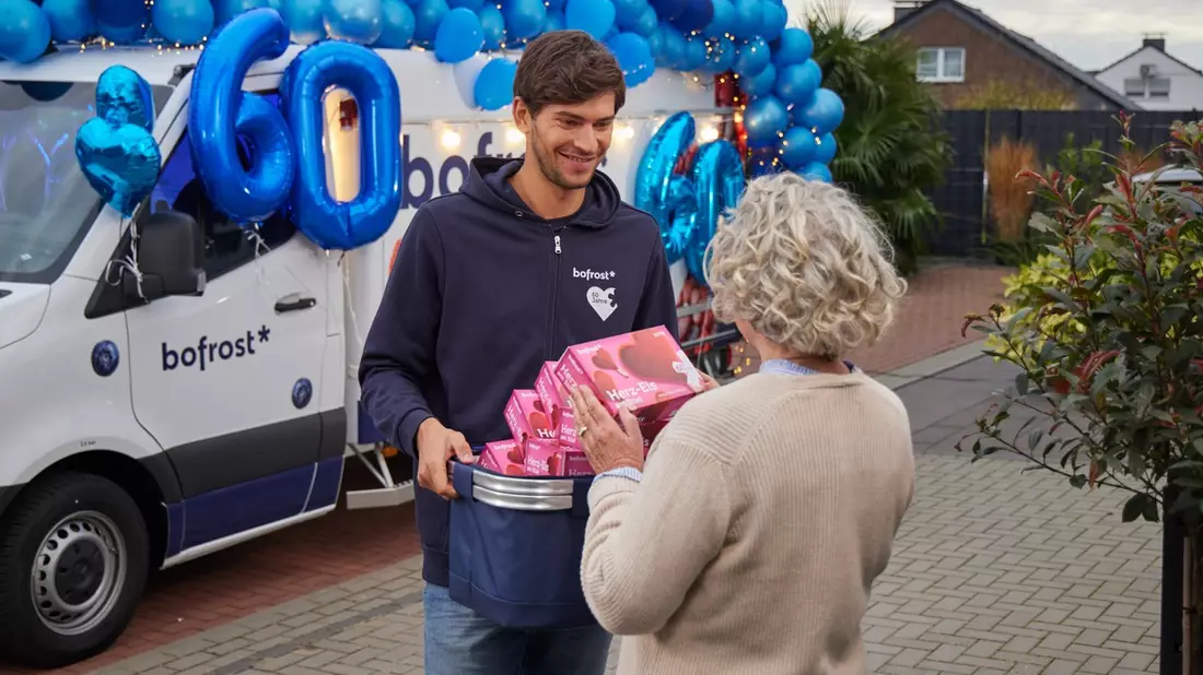 bofrost*: 60 Jahre persönlich, direkt und voller Genuss / Das Familienunternehmen feiert seinen erfolgreichen Direktvertrieb und Qualitätsanspruch seit 1966: Das muss Liebe sein! - Bild: presseportal.de