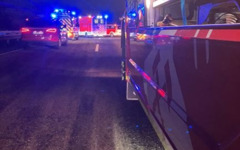 FW-OB: Verkehrsunfall auf der A42: Drei Verletzte Personen - Foto: presseportal.de