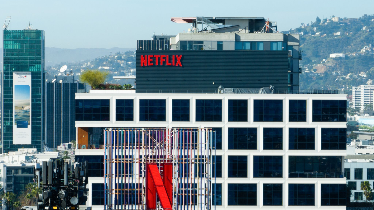 Netflix hat sich entschieden hat, das Angebot für Warner Bros. nicht zu erhöhen. (Archivbild)  - Foto: Jae C. Hong/AP/dpa