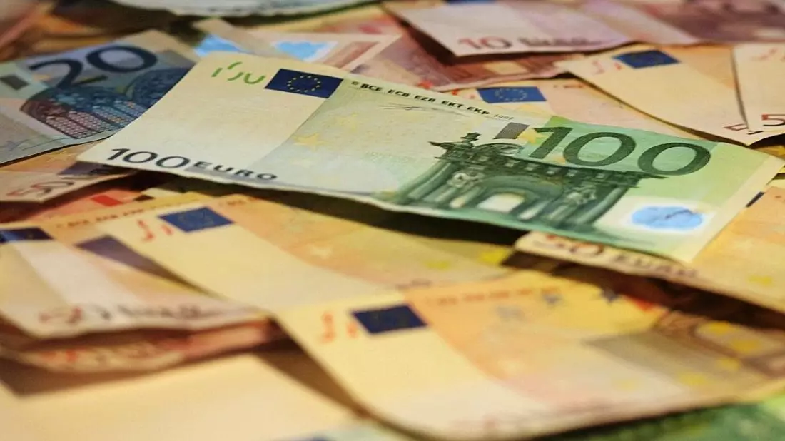 Euroscheine (Archiv) - Bild: via dts Nachrichtenagentur