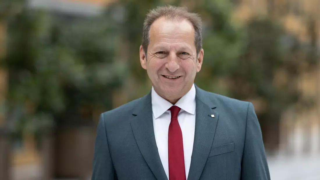 GaLaBau-Branchenstatistik 2025: Mehr Umsatz, mehr Beschäftigte, mehr Azubis - Garten- und Landschaftsbau behauptet Wachstumskurs in schwierigen Zeiten - Bild: presseportal.de