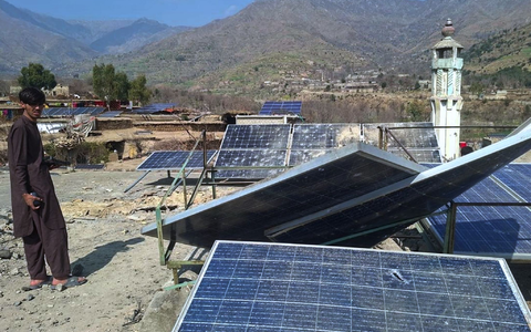 Auch auf pakistanischer Seite gab es Schäden nach Gefechten zwischen afghanischen und pakistanischen Truppen. - Foto: Uncredited/AP/dpa