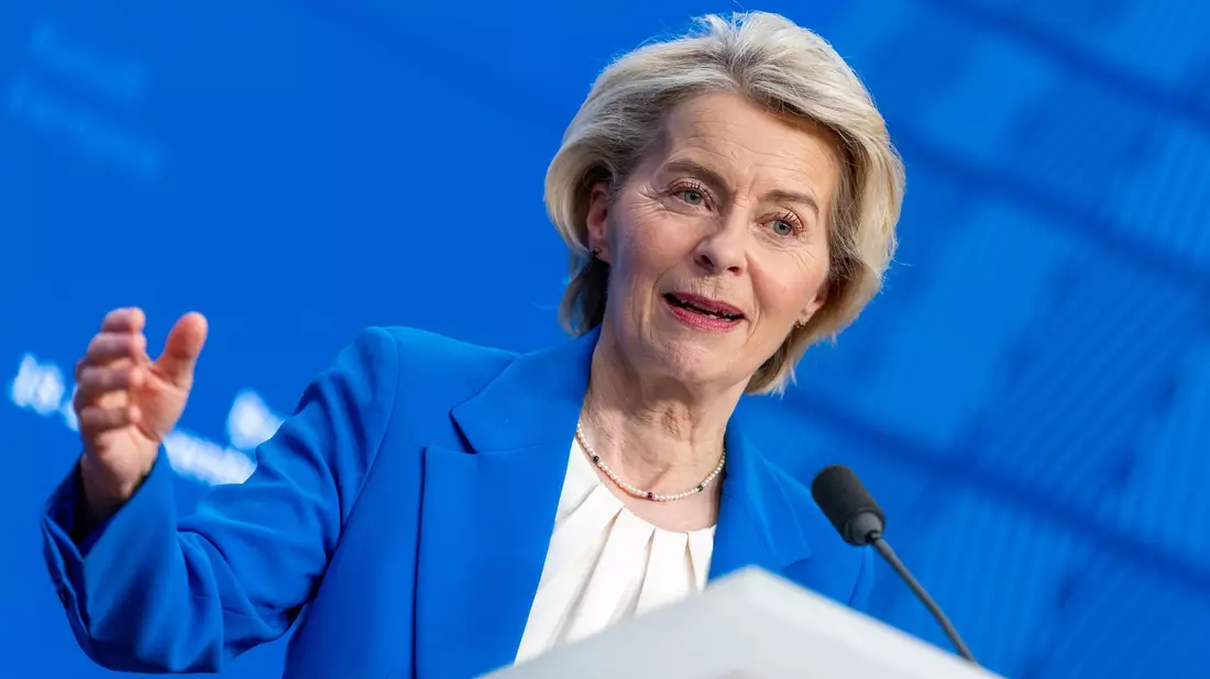 Kündigt die vorläufige Anwendung des neuen Abkommen an: Ursula von der Leyen, Präsidentin der EU-Kommission. (Archivbild) - Bild: Michael Kappeler/dpa