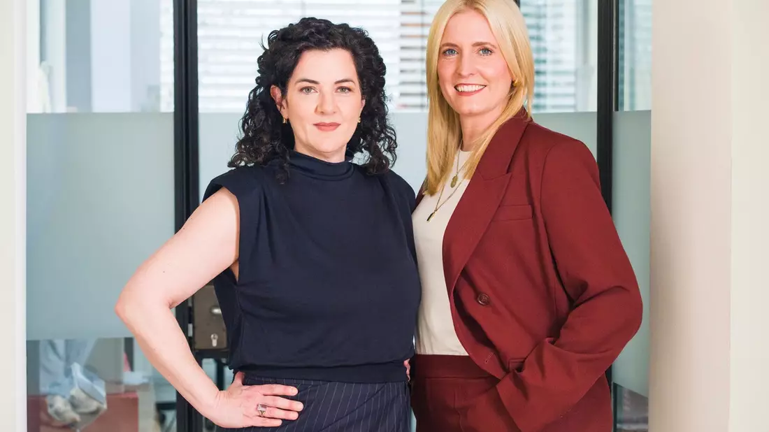 Boardroom trifft Newsroom - wer Top-Manager:innen wirklich positionieren will, muss ihre Realität kennen - Bild: presseportal.de
