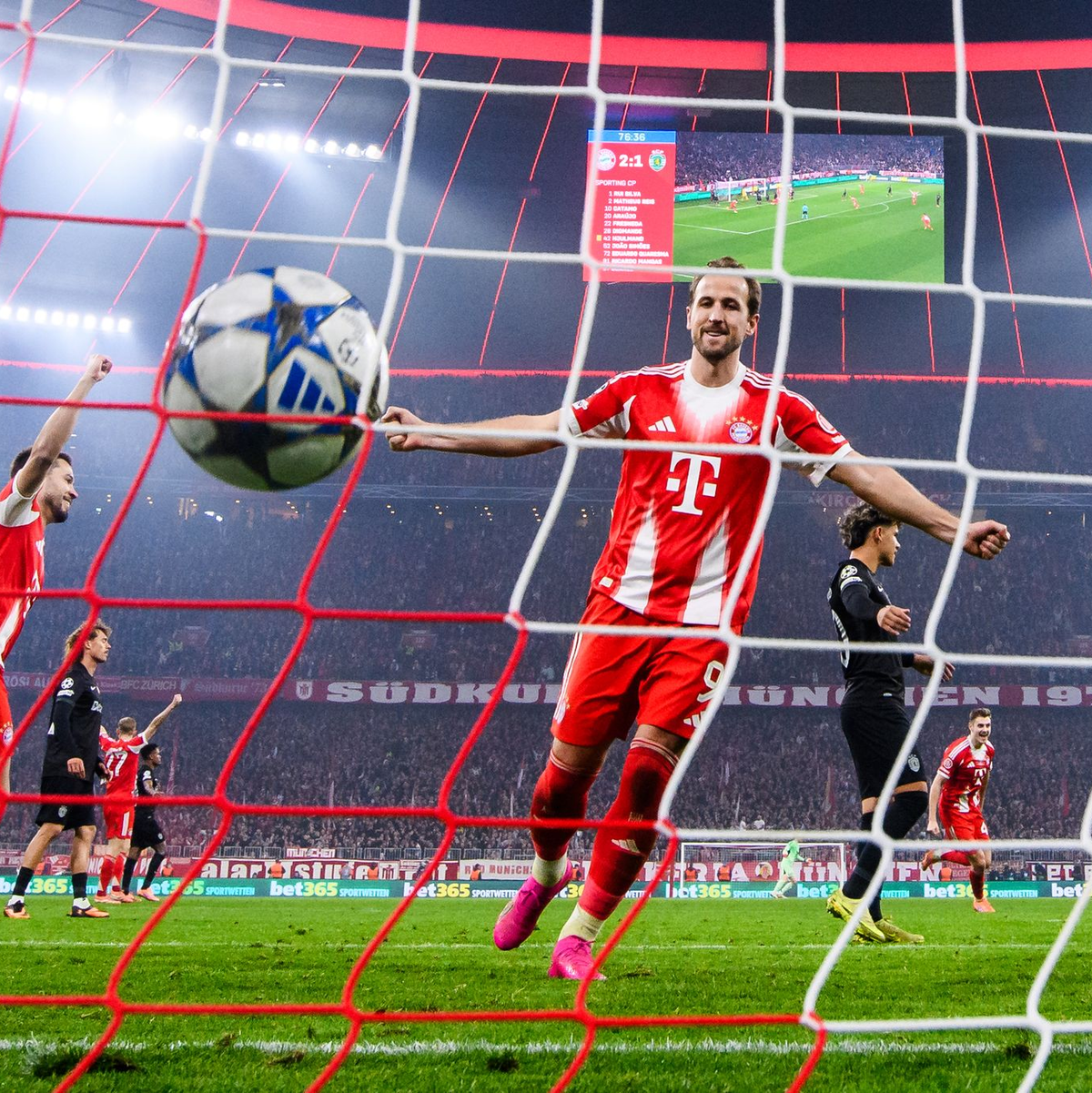 Kane & Co. sind im Achtelfinale klar favorisiert. (Archivbild) - Foto: Tom Weller/dpa