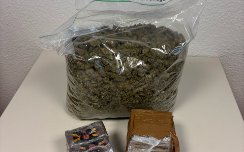 HZA-OS: Osnabrücker Zoll stellt Drogen bei Fahrzeugkontrolle sicher; Straßenverkaufswert von rund 36.000 Euro - Foto: presseportal.de