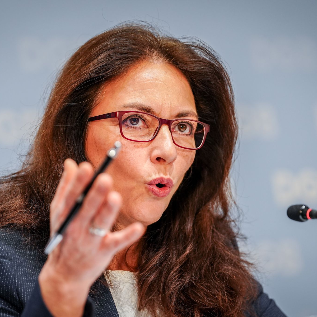 DGB-Chefin Yasmin Fahimi ruft zur Teilnahme an den Betriebsratswahlen auf. (Archivbild) - Foto: Kay Nietfeld/dpa