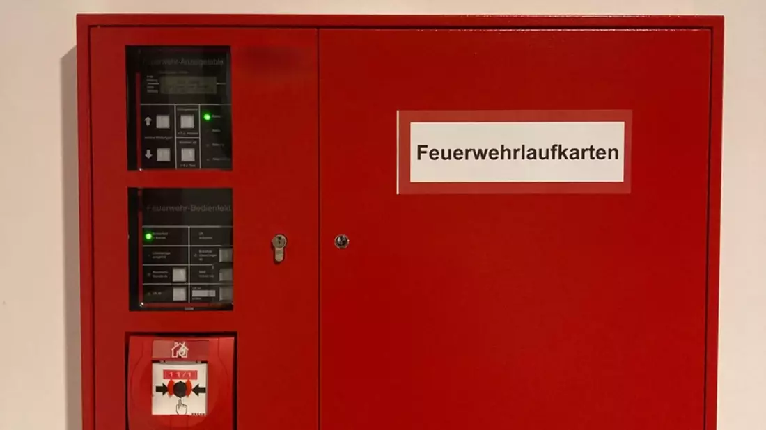 FW-EN: Feuerwehr Hattingen bewältigt zwei Paralleleinsätze am Freitagabend - Bild: presseportal.de