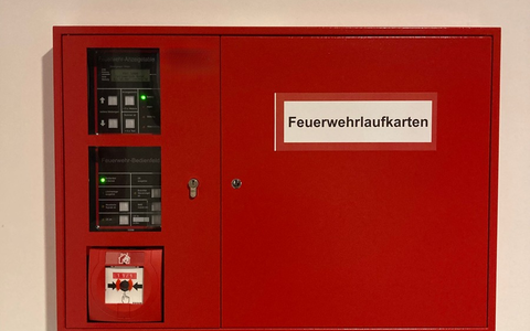 FW-EN: Feuerwehr Hattingen bewältigt zwei Paralleleinsätze am Freitagabend - Foto: presseportal.de