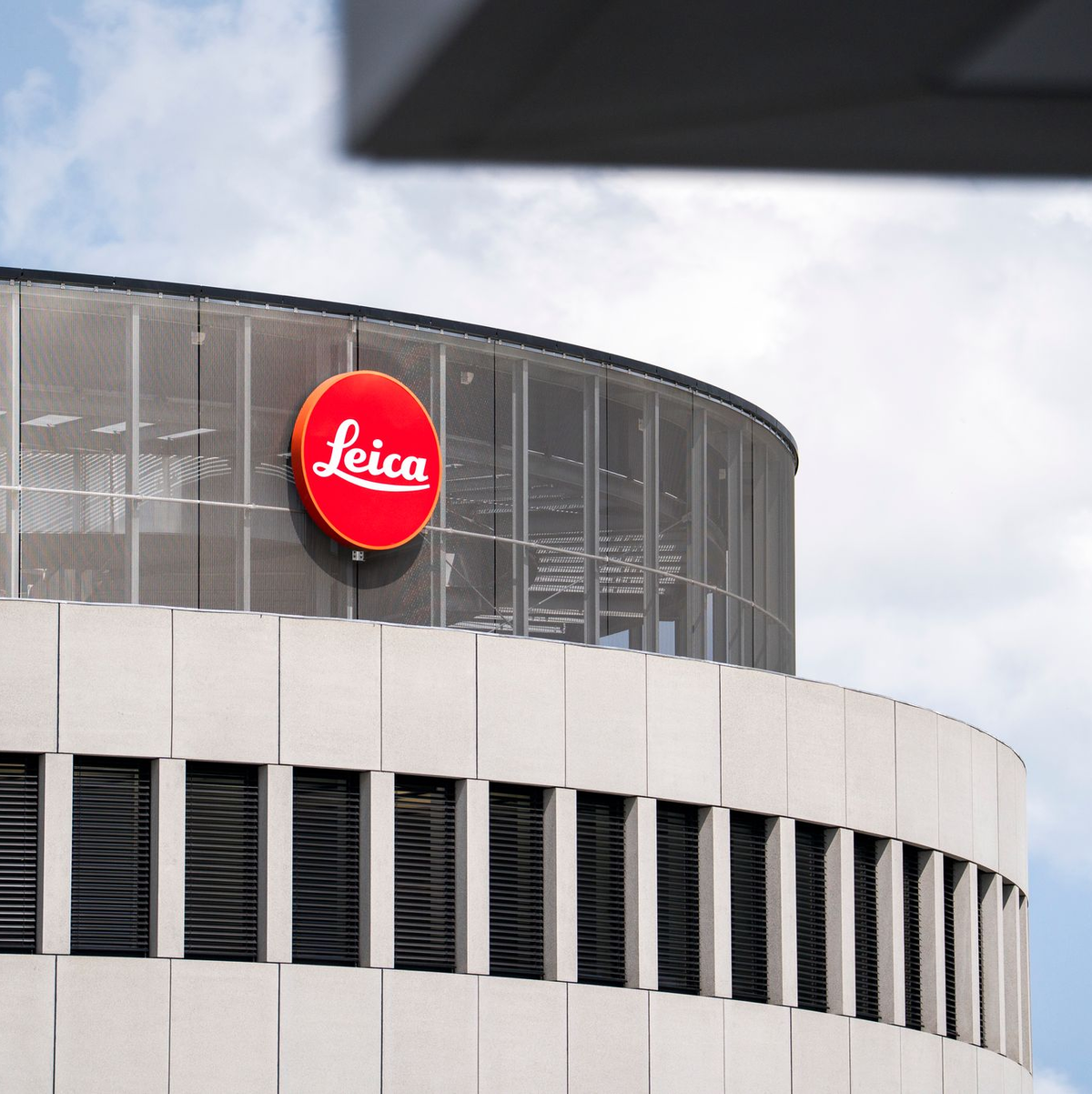 Leica verstärkt sein Geschäft auf dem weltweiten Smartphone-Markt.  - Foto: Andreas Arnold/dpa