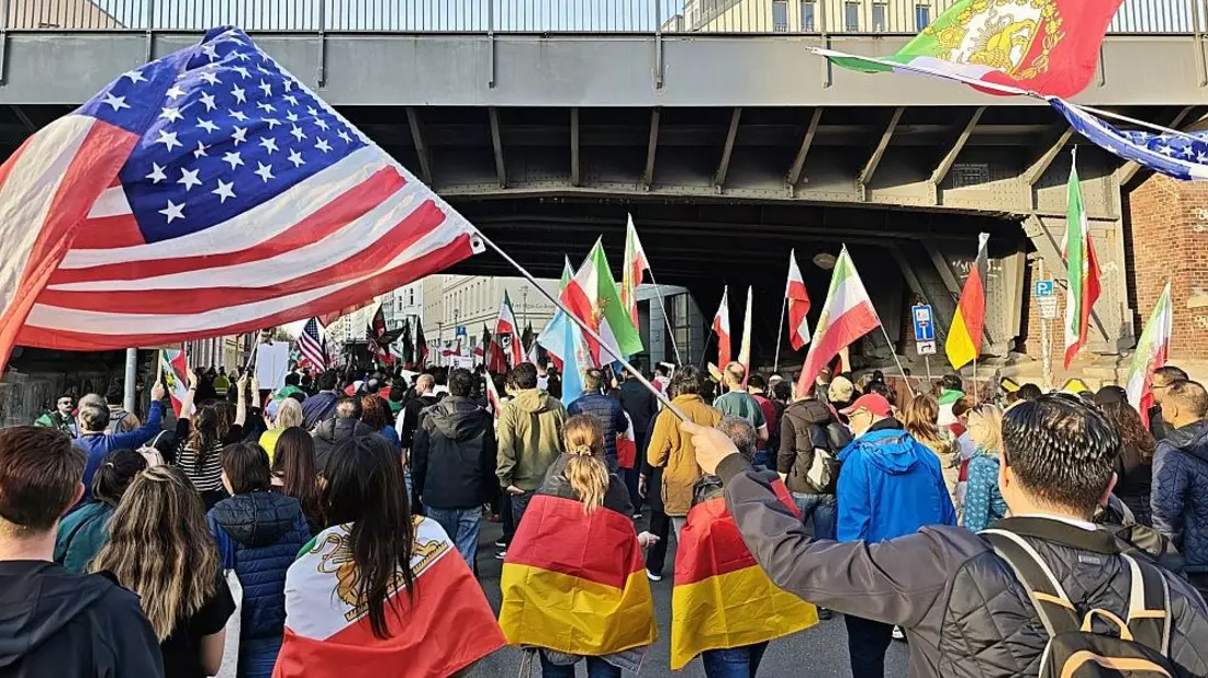 Demo für Regime-Wechsel im Iran am 28.02.2026 - Bild: via dts Nachrichtenagentur