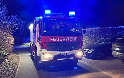 FW-ROW: Kabeltrommel gerät in Brand - Foto: presseportal.de