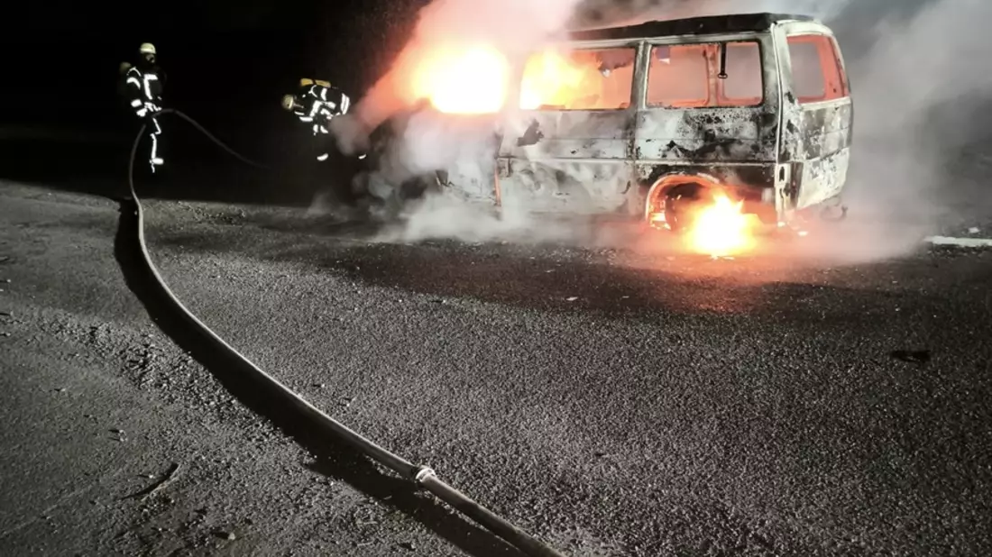 FW Celle: Fahrzeugbrand in Westercelle - Bild: presseportal.de