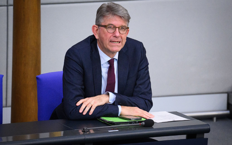 Kulturstaatsminister Weimer über die Gespräche rund um die Berlinale: «Alle Beteiligten wollen meiner Einschätzung nach rasch zu guten Ergebnissen kommen.» (Archivbild) - Foto: Bernd von Jutrczenka/dpa