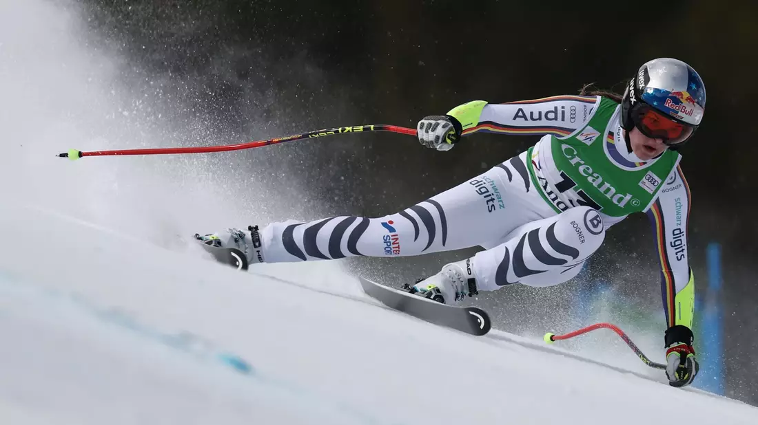Ein Sieg und ein zweiter Platz: Emma Aicher zeigt in Andorra ihre Topform. - Bild: Gabriele Facciotti/AP/dpa