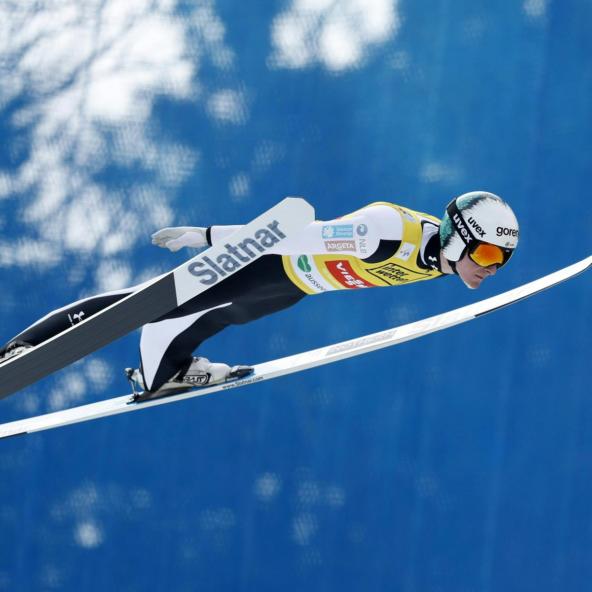 Domen Prevc siegte mit Schanzenrekord in Bad Mitterndorf. - Foto: Erwin Scheriau/APA/dpa