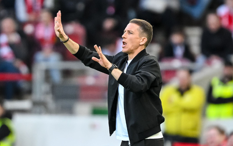 Der Druck nimmt zu: VfL-Trainer Daniel Bauer - Foto: Harry Langer/dpa